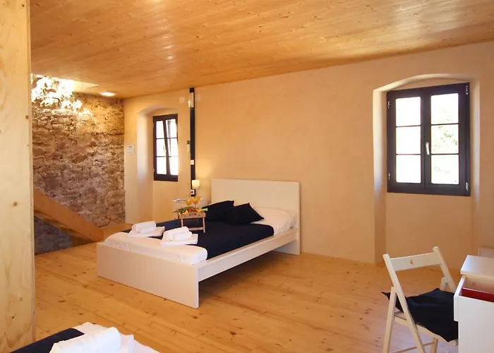 Villa Palace Leonardelli, A Luxury Renovated Baroque Galižana